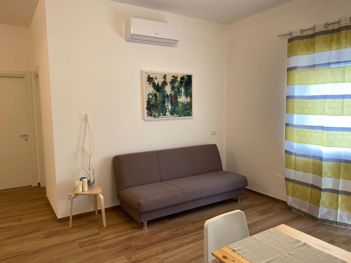 Viriamo House Roma Apartment อาชิเลีย ภายนอก รูปภาพ