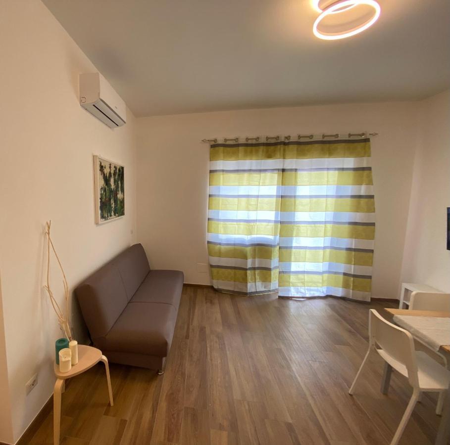 Viriamo House Roma Apartment อาชิเลีย ภายนอก รูปภาพ