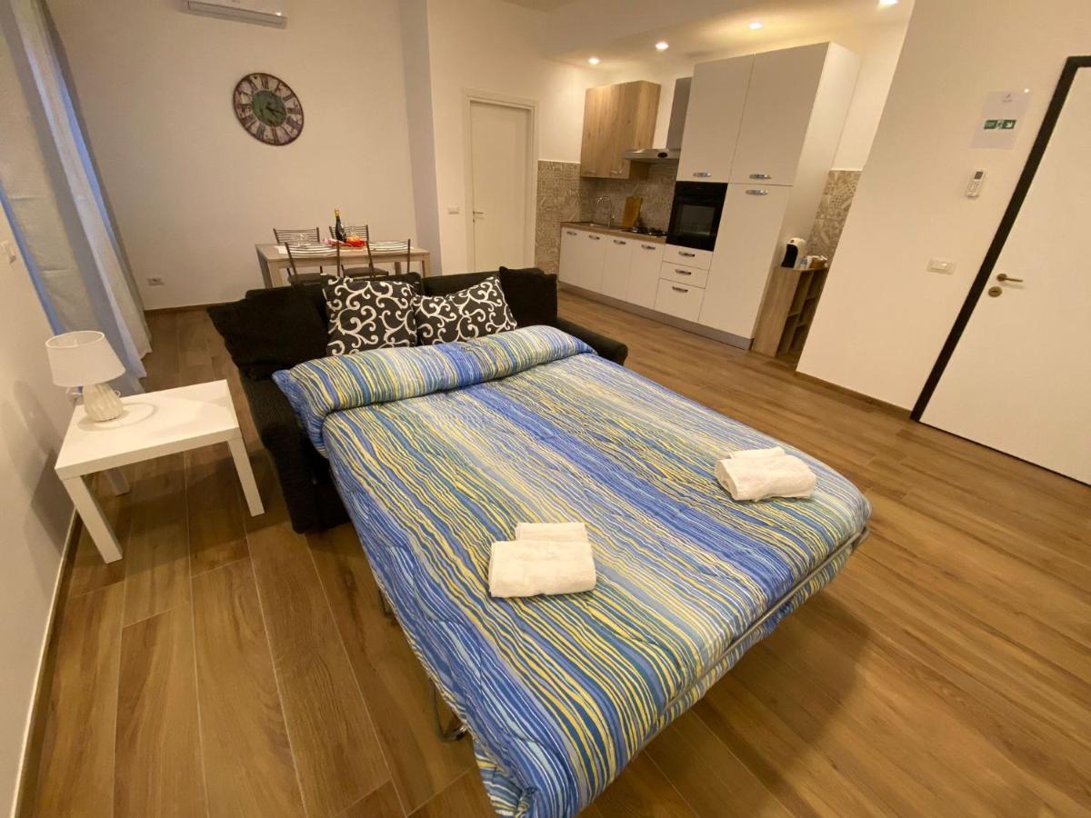 Viriamo House Roma Apartment อาชิเลีย ภายนอก รูปภาพ