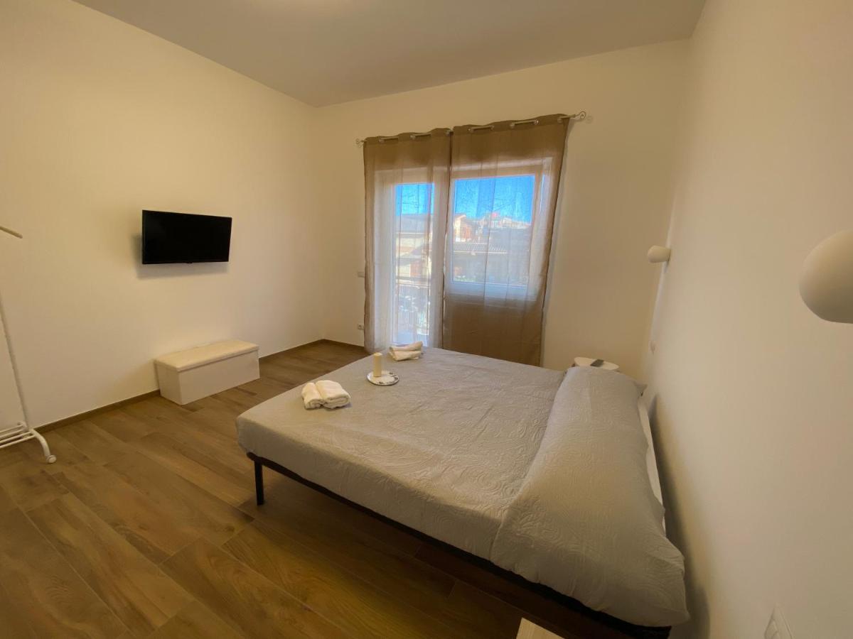 Viriamo House Roma Apartment อาชิเลีย ภายนอก รูปภาพ